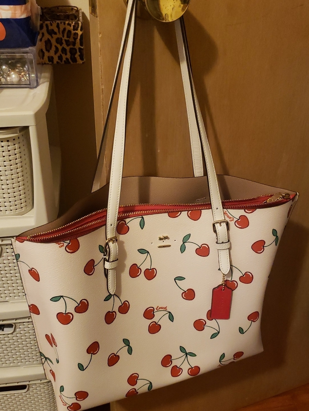 Authentic Coach Mollie LARGE Tote- Blush Pink Cherry Print - Picture 9 of 10
